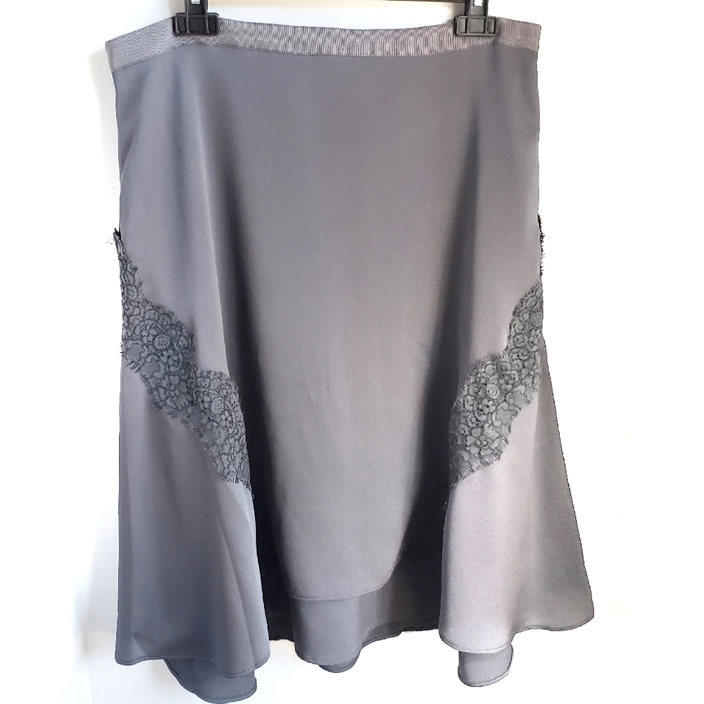 Banana Republic Grey Midi Lace Skirt Size 8 NWOT